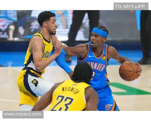 西部决赛第二场雷霆对阵勇士精彩回顾与赛后分析